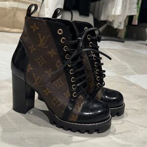 Louis Vuitton Brown Monogram & Black Patent Lace-Up Block Heel Boots